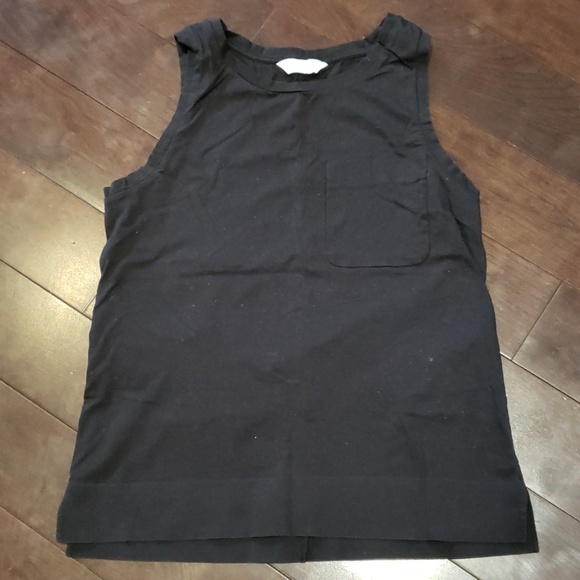 Everlane Tops - Everlane black tank top XS